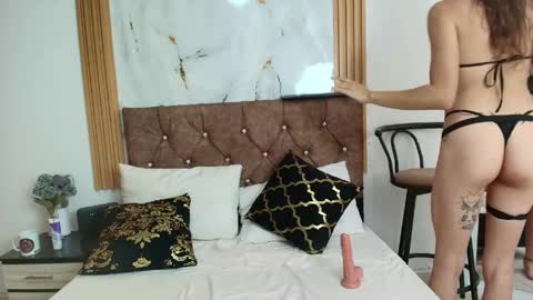 scarlet fox75 online show from 04.15.26