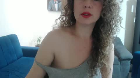 sacrletardiente online show from 10.09.25