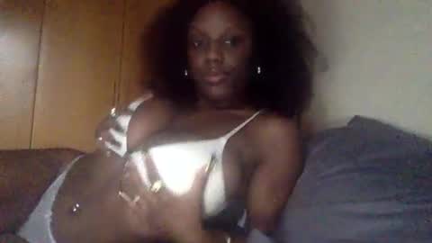 Snapshot of sade991803 chatting on 06.25.26 Onika online show from 06.25.26