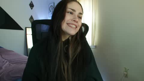 Snapshot of sadierenee96 chatting on 12.18.24 Sadie Renee online show from 12.18.24