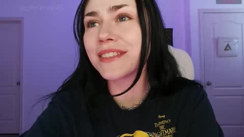 Snapshot of sadierenee96 chatting on 10.09.25 Sadie Renee online show from 10.09.25