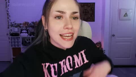 Snapshot of sadierenee96 chatting on 11.04.25 Sadie Renee online show from 11.04.25