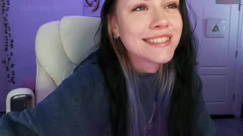 Snapshot of sadierenee96 chatting on 11.06.25 Sadie Renee online show from 11.06.25