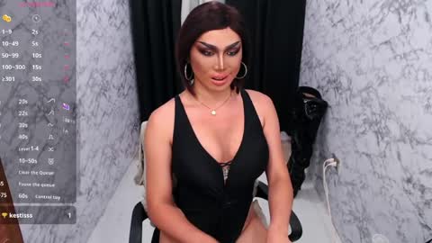 Snapshot of sadistictmistress_verra chatting on 05.29.26 Verra Monroe online show from 05.29.26