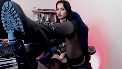 Snapshot of saeko_karin chatting on 02.25.25 Aly independent model online show from 02.25.25