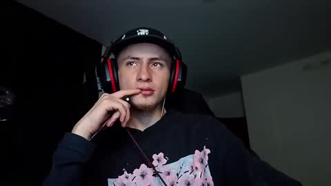 Snapshot of saemzam chatting on 02.13.25 saemzam online show from 02.13.25