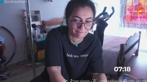 Snapshot of safaeri chatting on 01.15.25 Safa online show from 01.15.25