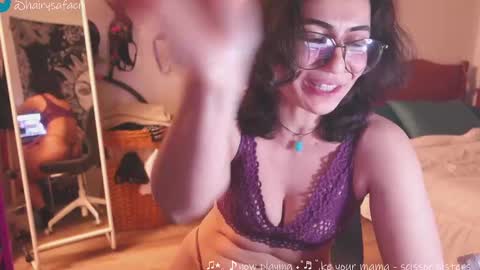 Snapshot of safaeri chatting on 02.22.25 Safa online show from 02.22.25