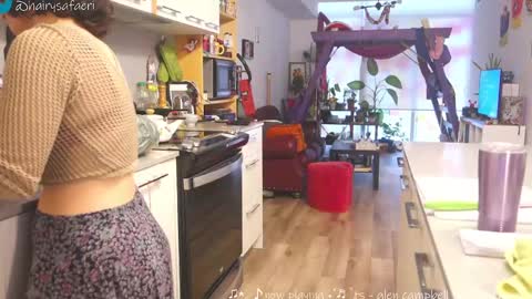 Snapshot of safaeri chatting on 02.27.25 Safa online show from 02.27.25