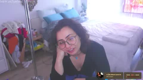 Snapshot of safaeri chatting on 05.07.26 Safa online show from 05.07.26