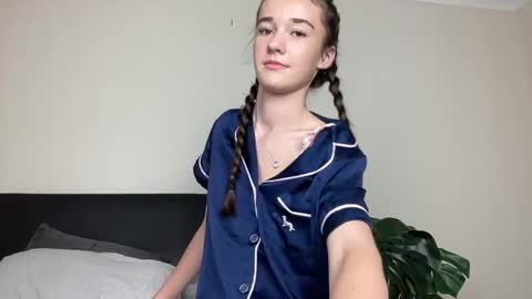 urs xxx content in my bio online show from 03.19.26