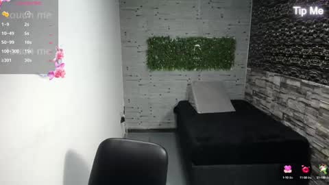 Snapshot of sago_dupont chatting on 09.19.25 sago_dupont online show from 09.19.25