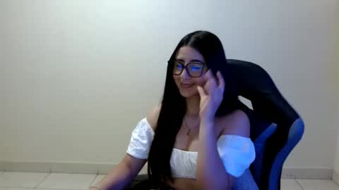 Sahaliefox  online show from 03.12.26