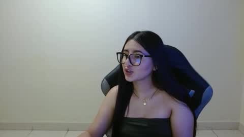 Sahaliefox  online show from 05.04.26