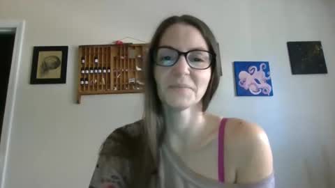 Snapshot of sahmilf chatting on 12.16.24 Lelo online show from 12.16.24