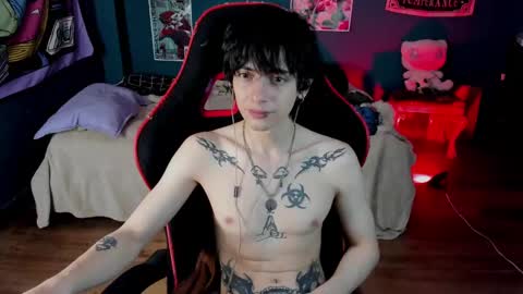 Snapshot of sai_l chatting on 01.04.25 SAI online show from 01.04.25