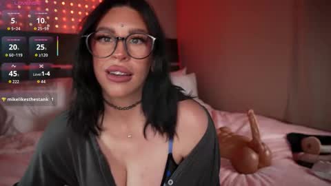 Snapshot of saintjade chatting on 02.10.26 saintjade online show from 02.10.26