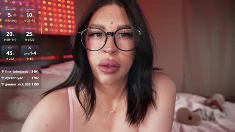 Snapshot of saintjade chatting on 03.01.26 saintjade online show from 03.01.26