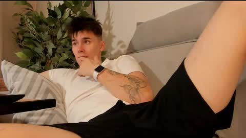 Snapshot of sairyeks chatting on 09.27.25 Roby online show from 09.27.25