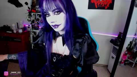    online show from 10.12.25