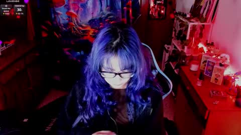    online show from 12.05.25