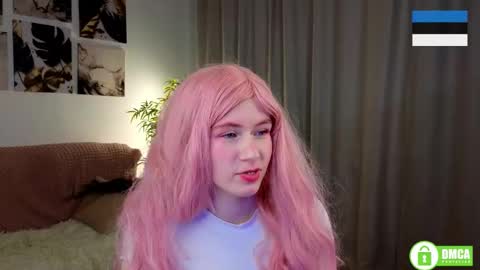 Snapshot of sakura_hey chatting on 11.04.25 Sakura online show from 11.04.25