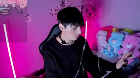 Kitty     online show from 04.29.26