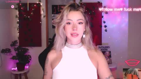 Sakura online show from 04.09.26