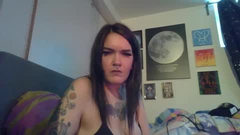 salemsslut online show from 01.23.25