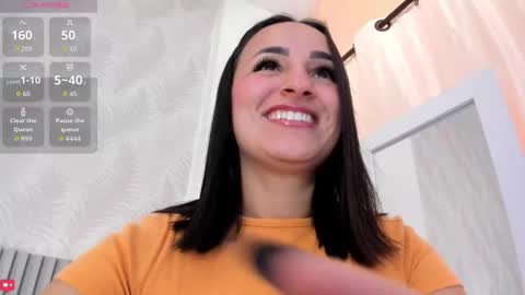 Silvia online show from 10.15.25