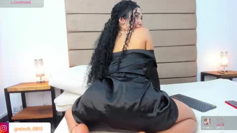 Snapshot of sally_rosses chatting on 02.18.25 sally rosses online show from 02.18.25