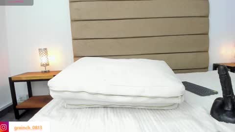 Snapshot of sally_rosses chatting on 02.19.25 sally rosses online show from 02.19.25