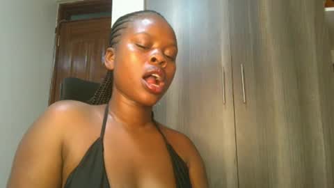 Snapshot of sallysasha254 chatting on 12.04.24 sallysasha254 online show from 12.04.24