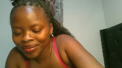 Snapshot of sallysasha254 chatting on 12.30.24 sallysasha254 online show from 12.30.24