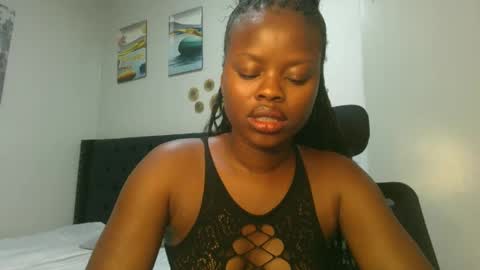 Snapshot of sallysasha254 chatting on 01.06.25 sallysasha254 online show from 01.06.25