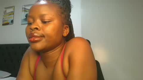 Snapshot of sallysasha254 chatting on 01.08.25 sallysasha254 online show from 01.08.25