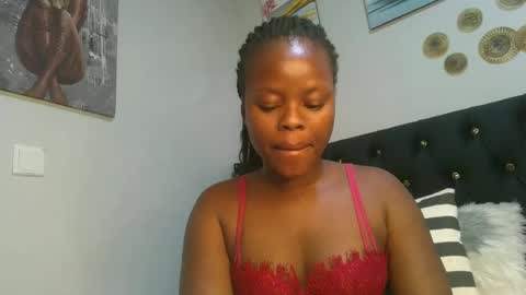 Snapshot of sallysasha254 chatting on 02.18.25 sallysasha254 online show from 02.18.25