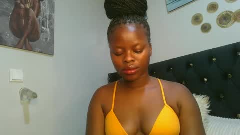 Snapshot of sallysasha254 chatting on 03.03.25 sallysasha254 online show from 03.03.25