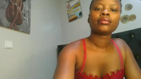 Snapshot of sallysasha254 chatting on 03.05.25 sallysasha254 online show from 03.05.25