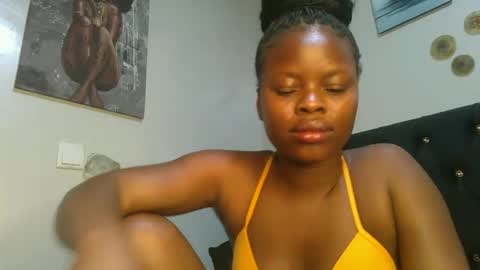 Snapshot of sallysasha254 chatting on 03.06.25 sallysasha254 online show from 03.06.25