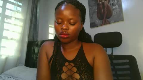 Snapshot of sallysasha254 chatting on 10.15.25 sallysasha254 online show from 10.15.25