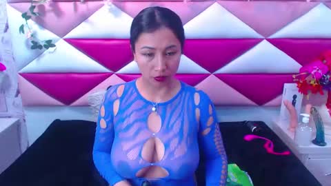 salmasanto online show from 02.23.25