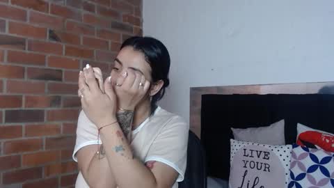   online show from 11.25.25