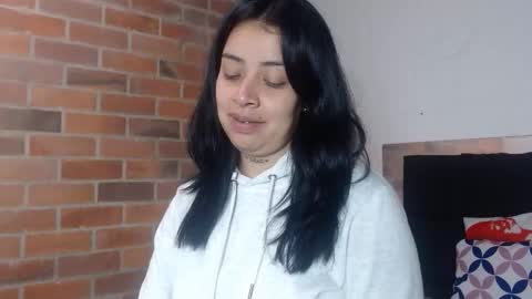   online show from 12.05.25