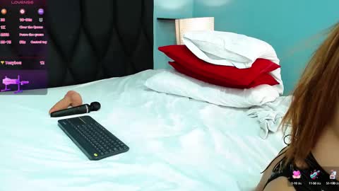 Snapshot of salome_adams1 chatting on 02.25.25 online show from 02.25.25