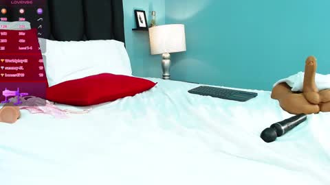Snapshot of salome_adams1 chatting on 03.12.25 online show from 03.12.25