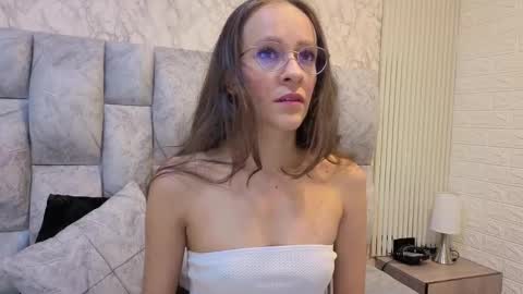 Snapshot of salome_cruxx chatting on 12.13.25 salome_cruxx online show from 12.13.25