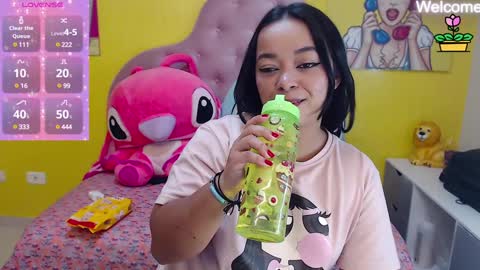 Sofii online show from 12.18.24