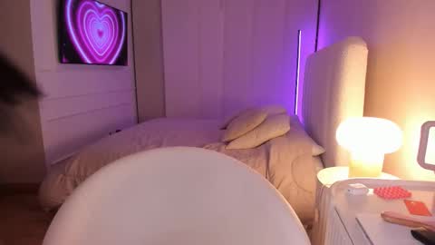 salo online show from 10.16.25