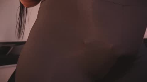 Snapshot of salomekross_ chatting on 09.25.25 Salome Kross online show from 09.25.25